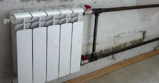 Установка биметаллических радиаторов отопления в квартире в Печоре - от 2039 руб.